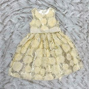 Little girls party/wedding dress,size 8, cream color.